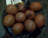 Foto langkah ke 3 dari resep Telor Kecap Bango.