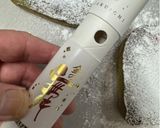 A picture of step 10 of Cookpad Valentine Matcha Heart Cake.