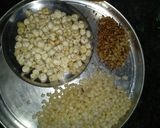 गोंद मेवे के लड्डू रेसिपी चरण 2 फोटो