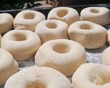 A picture of step 6 of Fluffy ring doughnuts.