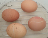Foto del paso 2 de la receta: Cocer huevo en olla gm, huevo duro