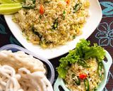 Foto langkah ke 4 dari resep Nasi Goreng Praktis.