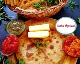 आलू पराठा मक्खनवाला(Aloo paratha makhanwala recipe in hindi) रेसिपी चरण 8 फोटो