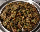 A picture of step 3 of Spinach onion pakoda and mirchi bajji.