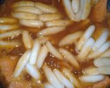 Foto langkah ke 4 dari resep Tteokbokki (Tepung Beras Ketan).