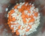 Zöldségleves májkrémből készült galuskával recept fázis 1 fotója