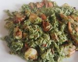 Foto del paso 6 de la receta: Arroz verde con tentáculos de calamar. #Mercado #CEBOLLA