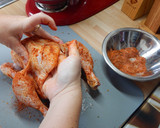 Sörösüvegen sült csirke recept fázis 3 fotója