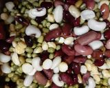 পাঁচ কড়াই গোটা সেদ্ধ(pach korai gota sedhyo recipe in bengali) রেসিপির ধাপ 1 ছবি