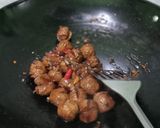 Foto langkah ke 3 dari resep Bakso sapi lada hitam.