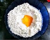 A picture of step 1 of Homemade Baked Chicken Empanada Dough.