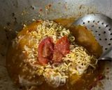 Foto langkah ke 5 dari resep Mie Telur Kuah Seblak.