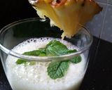 A picture of step 4 of Pineapple Mint Juice.