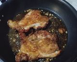 Hình bước làm 4 của món Đùi Gà Rim Tiêu với NCKD - Chicken w Black pepper Sauce