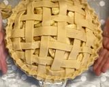 A picture of step 8 of Apple Pie.