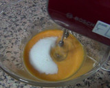 Foto del paso 1 de la receta: Bizcocho marmolado de naranja y chocolate - sin azúcar 🍊🍫👌