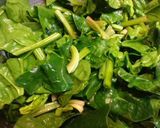 A picture of step 7 of Salty pork mince and Spinach soup.