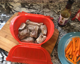 Foto del paso 5 de la receta: Costillas de cerdo en salsa teriyaki con zanahorias en Lékué