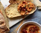 A picture of step 1 of Sun-dried tomatoes hummus - no tahini.