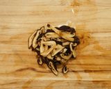 A picture of step 2 of Taiwanese Hakka Style Flat Rice Noodle Soup (客家湯板條) - Gluten Free Noodle Soup.