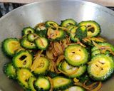 A picture of step 5 of Garlic Karela.
