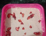 A picture of step 4 of Strawberry ice cream.