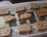 Foto del paso 4 de la receta: Pan con ajonesa especiada, queso y embutido