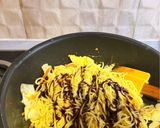 Foto langkah ke 4 dari resep Mie goreng.