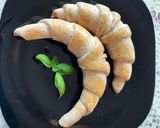 Fetás-virslis kifli recept fázis 5 fotója