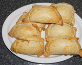 Foto del paso 8 de la receta: Empanadas de chupe de centolla con camarones