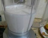 A picture of step 2 of Green and white ice cream.