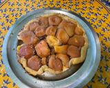 Une image de l'étape 8 de Tarte renversée aux pommes et noix de pécan.