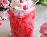 Foto langkah ke 4 dari resep Es Pink Lava Jelly.