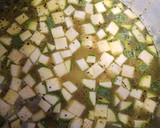 Foto del paso 3 de la receta: Arroz con cúrcuma y albahaca 🍚