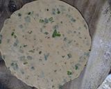 A picture of step 2 of Radish Paratha.