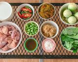 รูปขั้นตอนการทำที่ 1 ของ แกงเขียวหวาน ไก่ กะทิแตกมันสวย มะเขือไม่ดำ😊