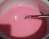 Foto langkah ke 3 dari resep Strawberry Pudding.