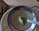 Foto del paso 1 de la receta: Matcha latte con limón 🍵 🥥 🍋 (con leche de coco)
