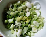 A picture of step 6 of Aloo matar gravy with Hari pyaz ki bhujiya.