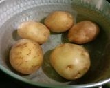 Foto langkah ke 1 dari resep Bola-bola Kentang Keju.