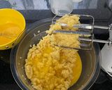 Foto langkah ke 4 dari resep Soes Kering Keju.