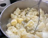 A picture of step 4 of Classic Mashed Potatoes.