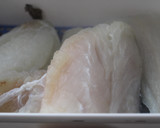 Foto del paso 1 de la receta: Bacalao en salsa de tomate