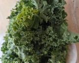 Foto del paso 1 de la receta: Chips de kale 💚 Snack saladito y super saludable de kale 💚