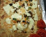 A picture of step 8 of Puff pastry BBQ chicken pizza.