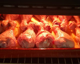 Foto del paso 6 de la receta: Muslitos de pollo al horno