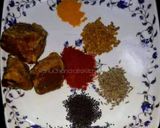 कच्चे आम की लौंजी (Kachhe aam ki launji recipe in hindi) रेसिपी चरण 2 फोटो
