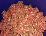 Foto del paso 1 de la receta: Albóndigas con tuco y fideos moñitos
