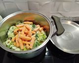 Foto del paso 9 de la receta: Pochas a la Navarra con verduras en olla exprés