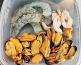 Foto del paso 1 de la receta: Croquetas  de Mejillones con Langostinos y  Gamba  blanca
